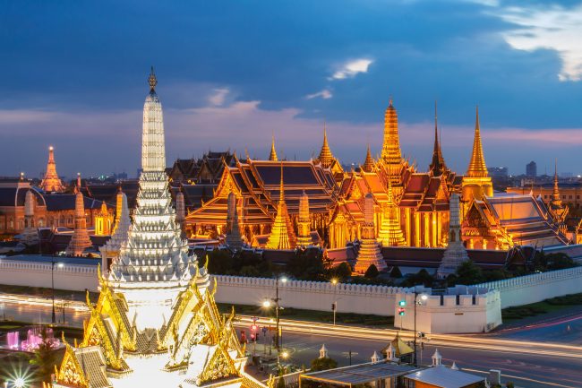 wat-phra-kaew-the-famous-place-in-bangkok–temple-of-the-emerald-buddha-and-grand-palace-in-bangkok–thailand–824115842-598ba1160d327a0010d912c6