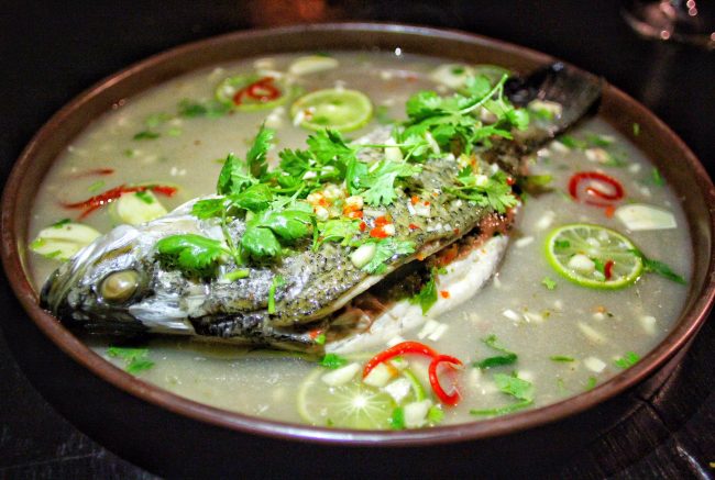 SRI-TRANG-Phulay-Bay-a-Ritz-Carlton-Reserve-fish